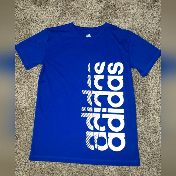 Adidas| Short Sleeve Graphic Tshirt - Picture 1 of 3